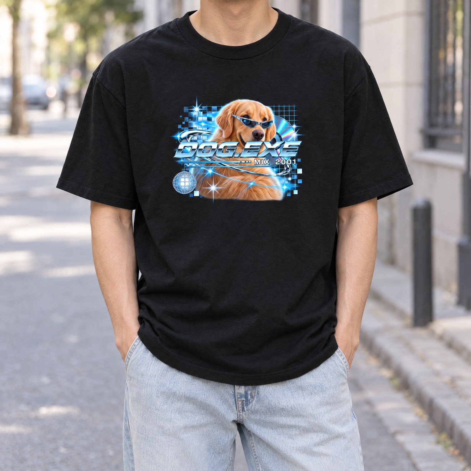 CAT.EXE Tシャツの着用イメージ(ブラック・犬)