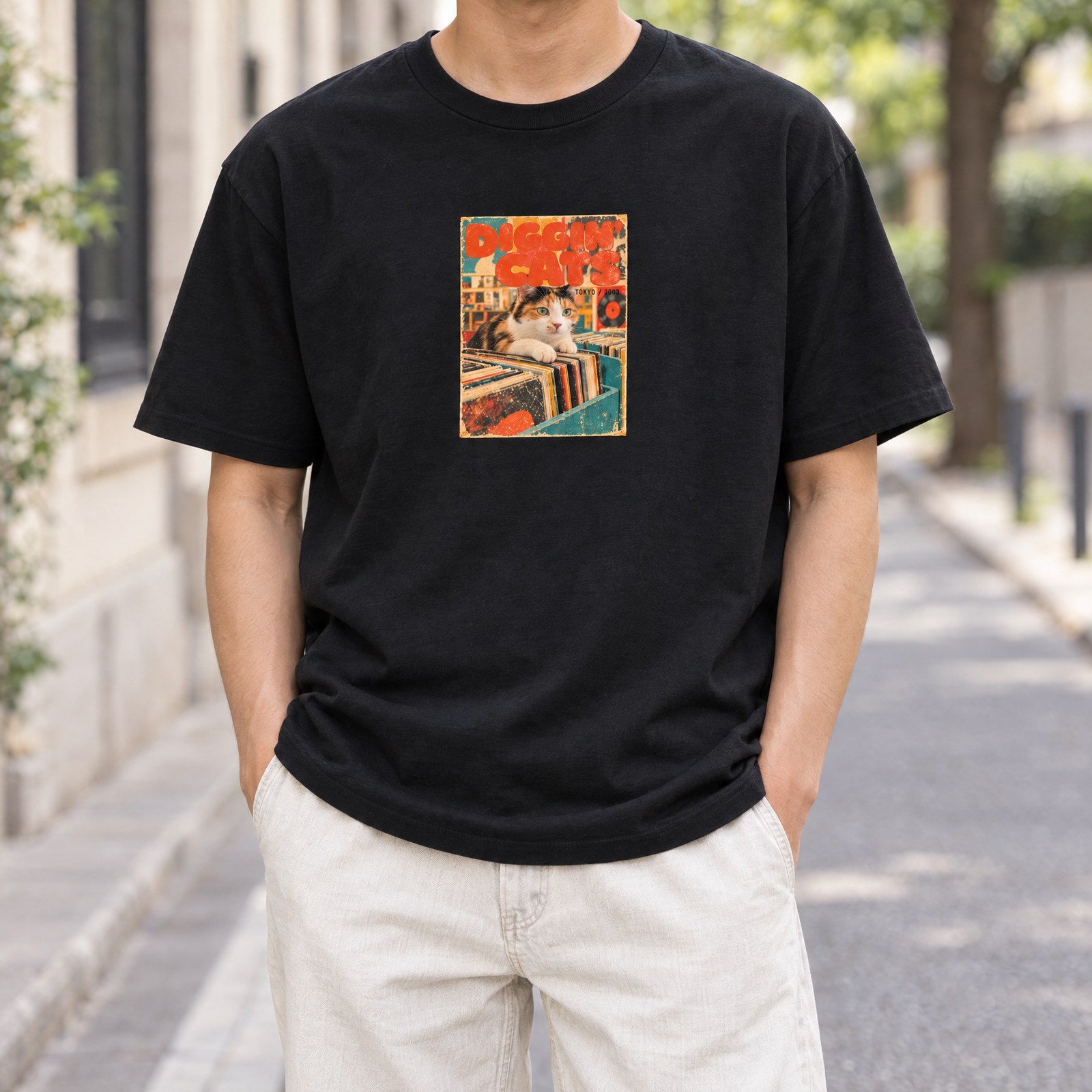 DIGGIN' CATS Tシャツの着用イメージ(ブラック・猫)