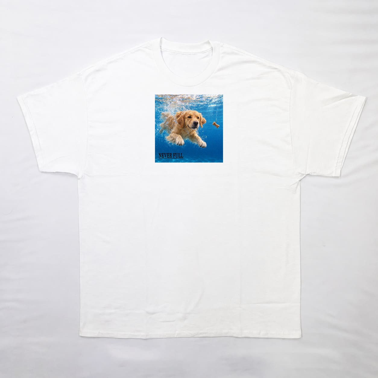 NEVER FULL Tシャツの正面イメージ(ホワイト)