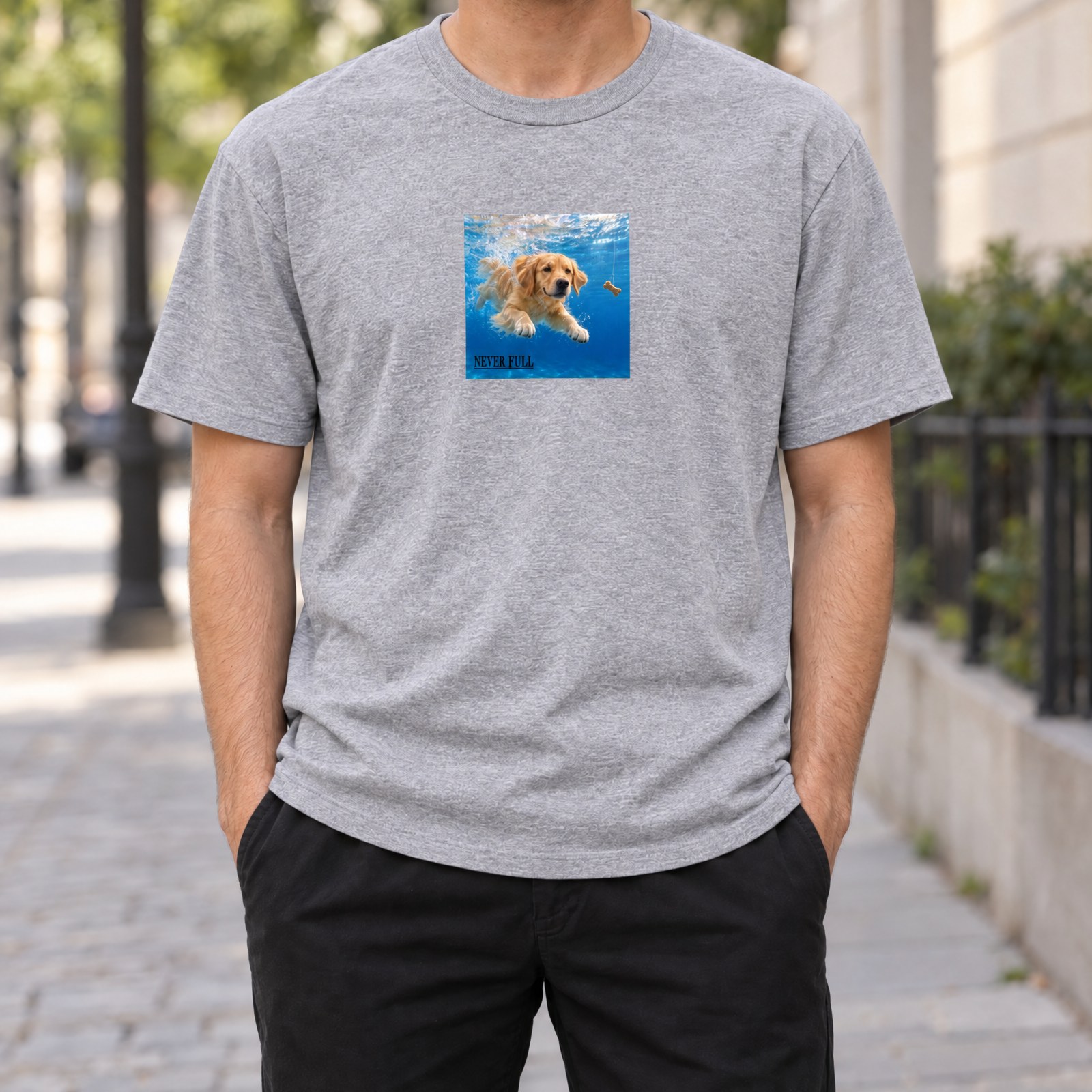 NEVER FULL Tシャツの着用イメージ(グレー)